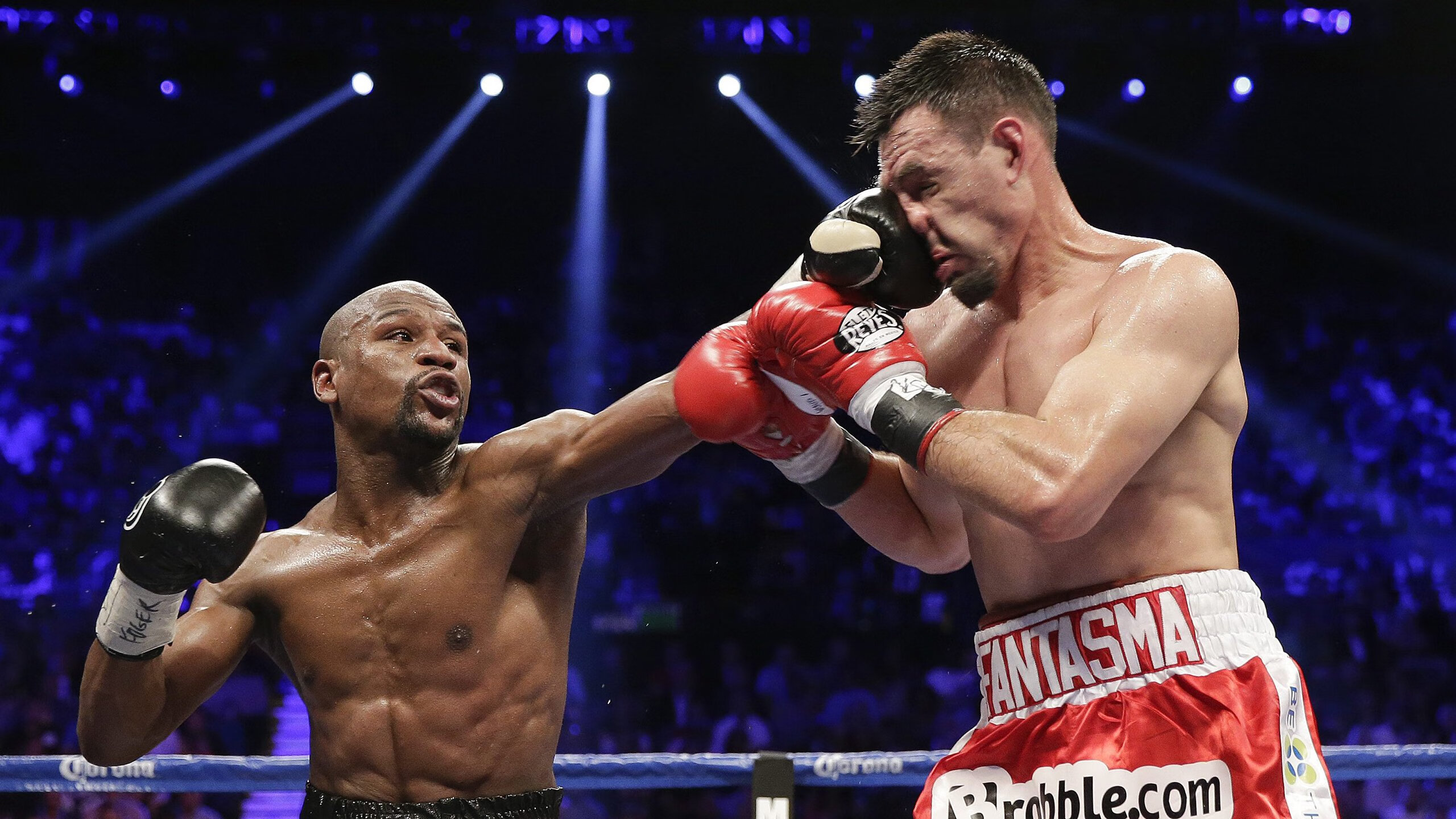 马拉松赛前营养指导课程受选手欢迎，马拉松赛前食谱